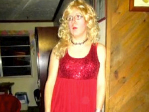 ... high school student wins right to wear dress to Houston senior prom