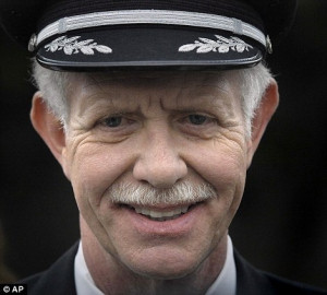 Miracle On The Hudson Airplane Captain Sully Sullenberger Sullenberger ...
