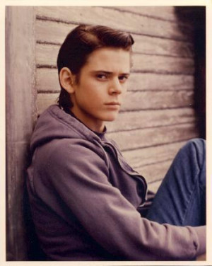 Ponyboy Curtis - the-outsiders Photo