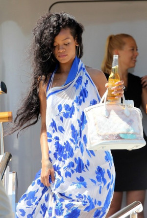 Rihanna wraps up her holiday cruise - Pictures - Zimbio