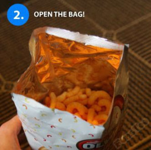 How To Make Instant Snack Bowl From A Snack Bag (6 Pics)