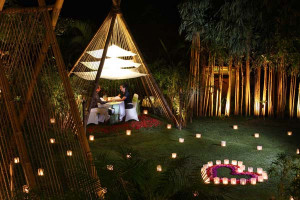 Ideas, Romantic Dinner For Your First Wedding Anniversary: Lovely ...