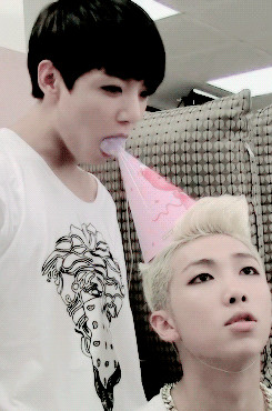 my gifs goodnight ok Bangtan rap monster jeongguk namjoon jungkook ...