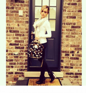 Kristin Cavallari taking son Camden to school in her black Raylin ...