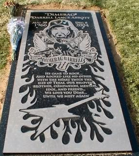 RIP Dimebag Darrell this is his actual grave Celebrate National ...