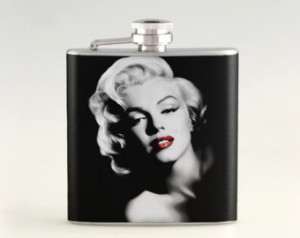Marilyn Monroe Dark Background Liquor Hip Flask, Stainless Steel Flask ...