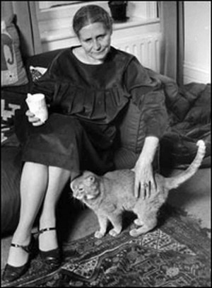 Doris Lessing and her cat