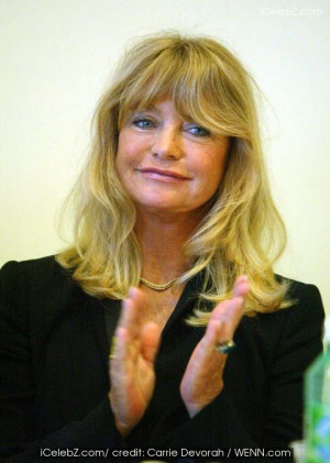 Goldie Hawn Dancing