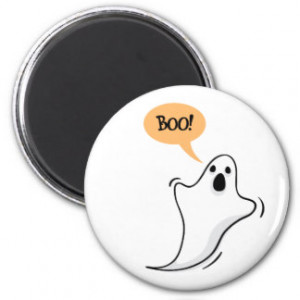 Cute cartoon ghost saying Boo! magnet