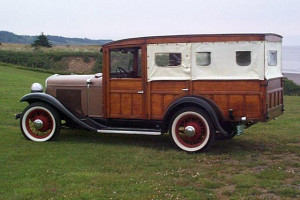 An oh-so-rare 1931 DeSoto SA Six Woodie! Hand Built Wood Body ...