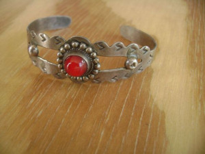 fred harvey style vintage bracelet with red by tickytackyhandmade, $40 ...