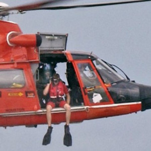 coast guard rescue swimmer