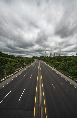 Don Valley Parkway emptied for Ride for Heart Toronto 2008, seen from ...