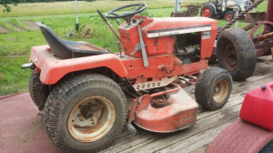 712 Garden tractor