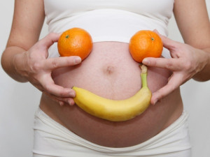 Eating healthy during pregnancy is important