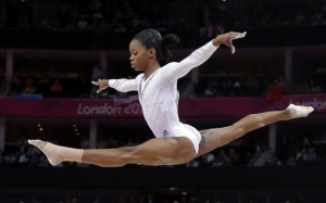 Gabby Douglas Chooses Los...