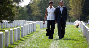 Barack and Michelle Obama visit Arlington National Cemetery in 2011 ...