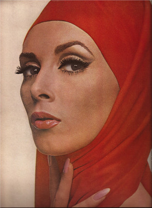 70s Disco Makeup Styles