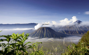 the-peaks-and-temples-of-java-and-bali-21481699-1406198097 ...