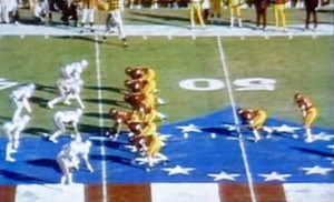 ... FB Ricky Bell & TB Anthony Davis of USC v Ohio St_1975 Rose Bowl_.JPG
