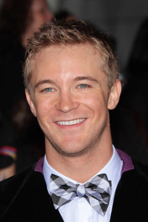 Michael Welch Aes