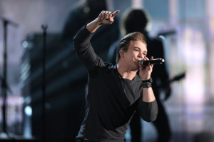 Hunter Hayes quotes John Lennon for some reason