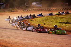 Dirt Racing, Dirt Racing Go Karts, Wanna Racing, Track Kart, Go Kart ...