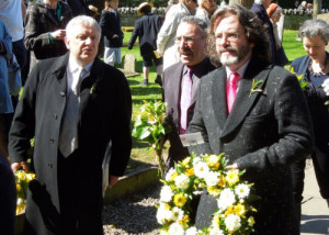 Simon Russell Beale, Antony Sher and Greg Doran at the Shakespeare ...