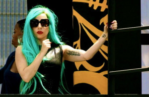 THE POWER RANGERS ARE BACK! FUCK YEAH!!!!!