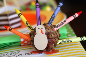 Tutorial: Mayflower Muffin Wrap and Pinecone Turkey Crayon Holder ...