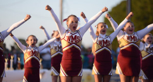 Woodington Middle School cheerleaders perform on Tuesday, September 17 ...