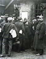 1912 miner's strike in the Ruhr -- tradition of radical worker ...