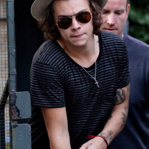 tattoo one direction grunge t shirt hot sunglasses harry styles quote