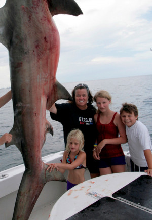 Rosie O’Donnell and her family caught huge hammerhead sharks in ...