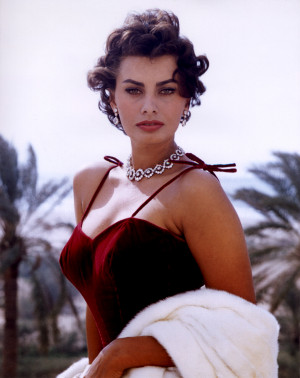 Sophia Loren red dress