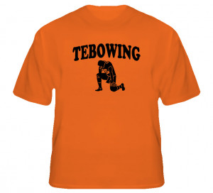 Tim Tebow Tebowing Praying
