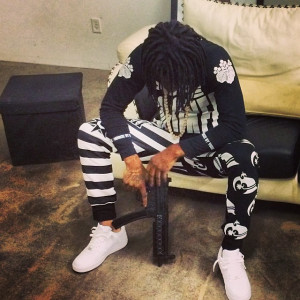 Chief Keef Shares Weed Smoking Selfie After Rehab [PHOTOS]