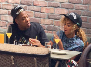 Beyoncé and Jay Z Enjoy Low-Key Breakfast in L.A. After Returning ...