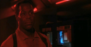Danny Glover as Lieutenant Mike Harrigan in Predator 2 (1990)