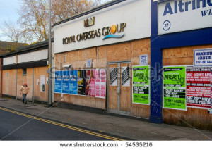 MANCHESTER, ENGLAND - NOVEMBER 12: High street shops out of business ...