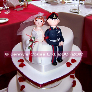 For another photo of this Bride and Groom Wedding Cake, Click Here.