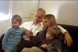 Benjamin Netanyahu with his wife Sara and their sons Yair and Avner ...