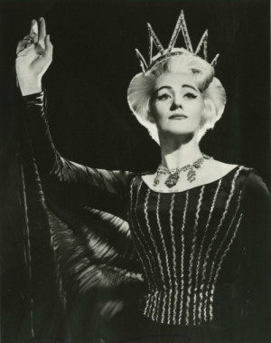 Joan Sutherland as The Queen of the Night.