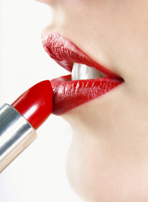 RED LIPSTICK: WHAT MEN THINK ABOUT IT