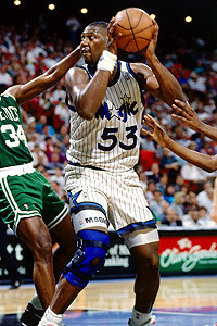 Jon SooHoo/NBAE/Getty Images Stanley Roberts was the butt of a lot of ...