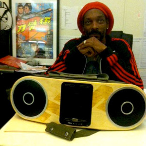 dubbed snoop lion by a rastafarian priest snoop dogg has taken to ...