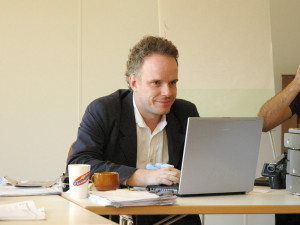 Prof. Hans Ulrich Obrist lecturing at European Graduate School. 2004 ...