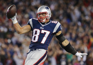 New England Patriots Tight End Rob Gronkowski 87 Warms Up With