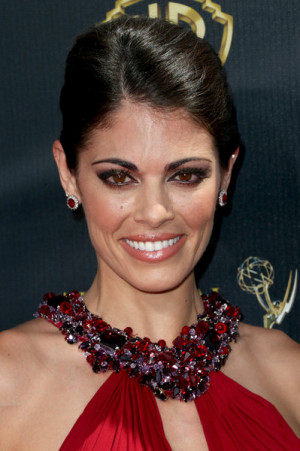 Lindsay Hartley Actress Lindsay Hartley attends The 42nd Annual