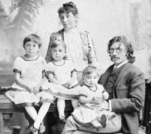 Sholem Aleichem with his wife and three of their children in 1889 ...